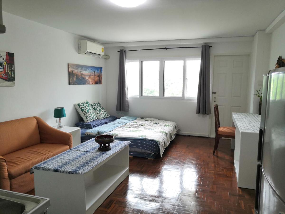7 Pool Condo Opposite The Train Station Near Old City And Nimman Чіангмай Екстер'єр фото